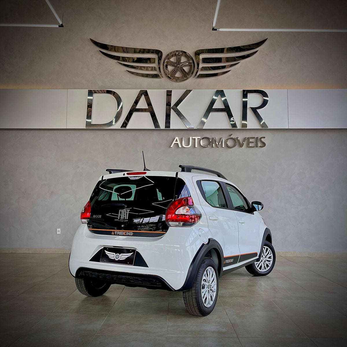 MOBI TREKKING 1.0 2024 COR BRANCA