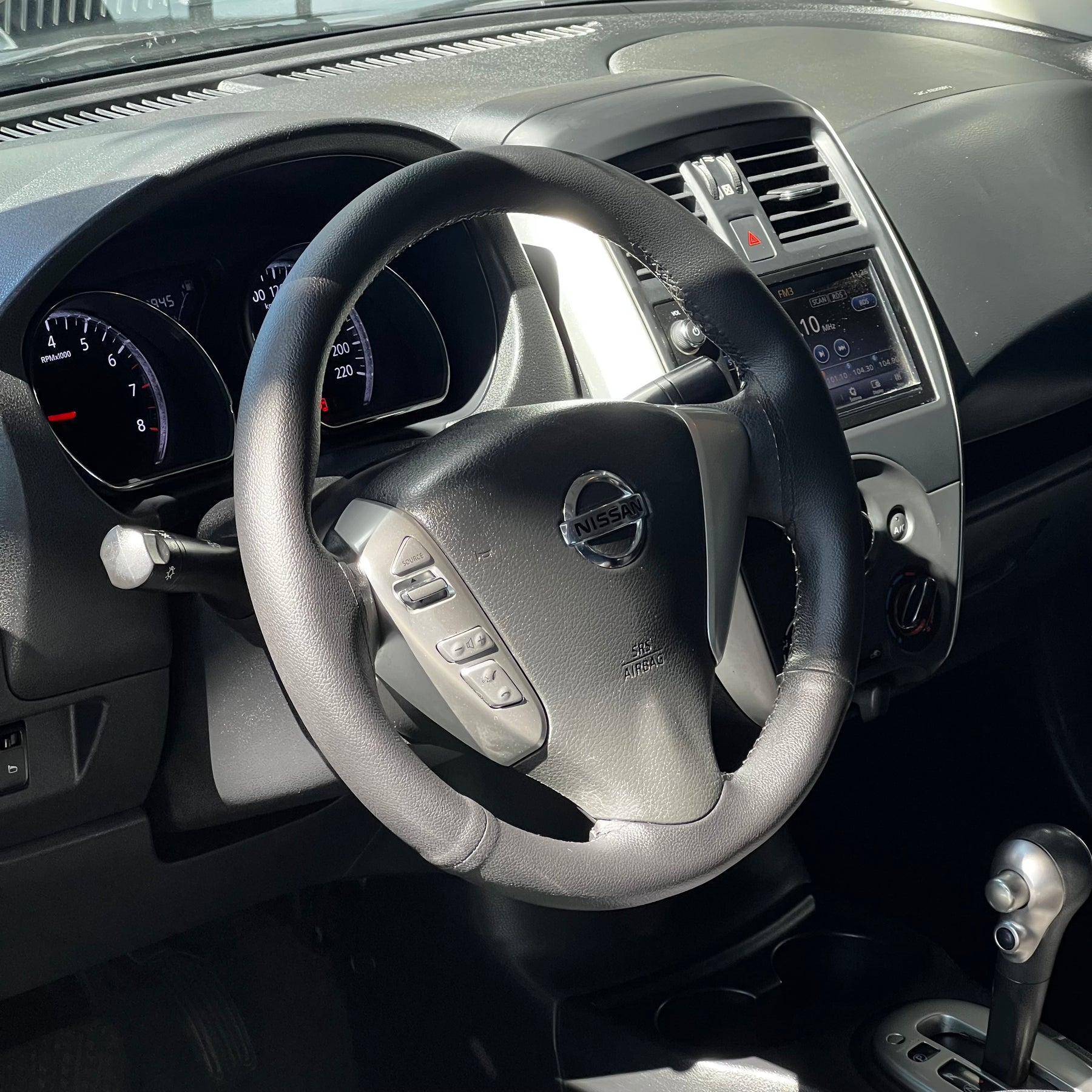 NISSAN VERSA 1.6 SL 2020