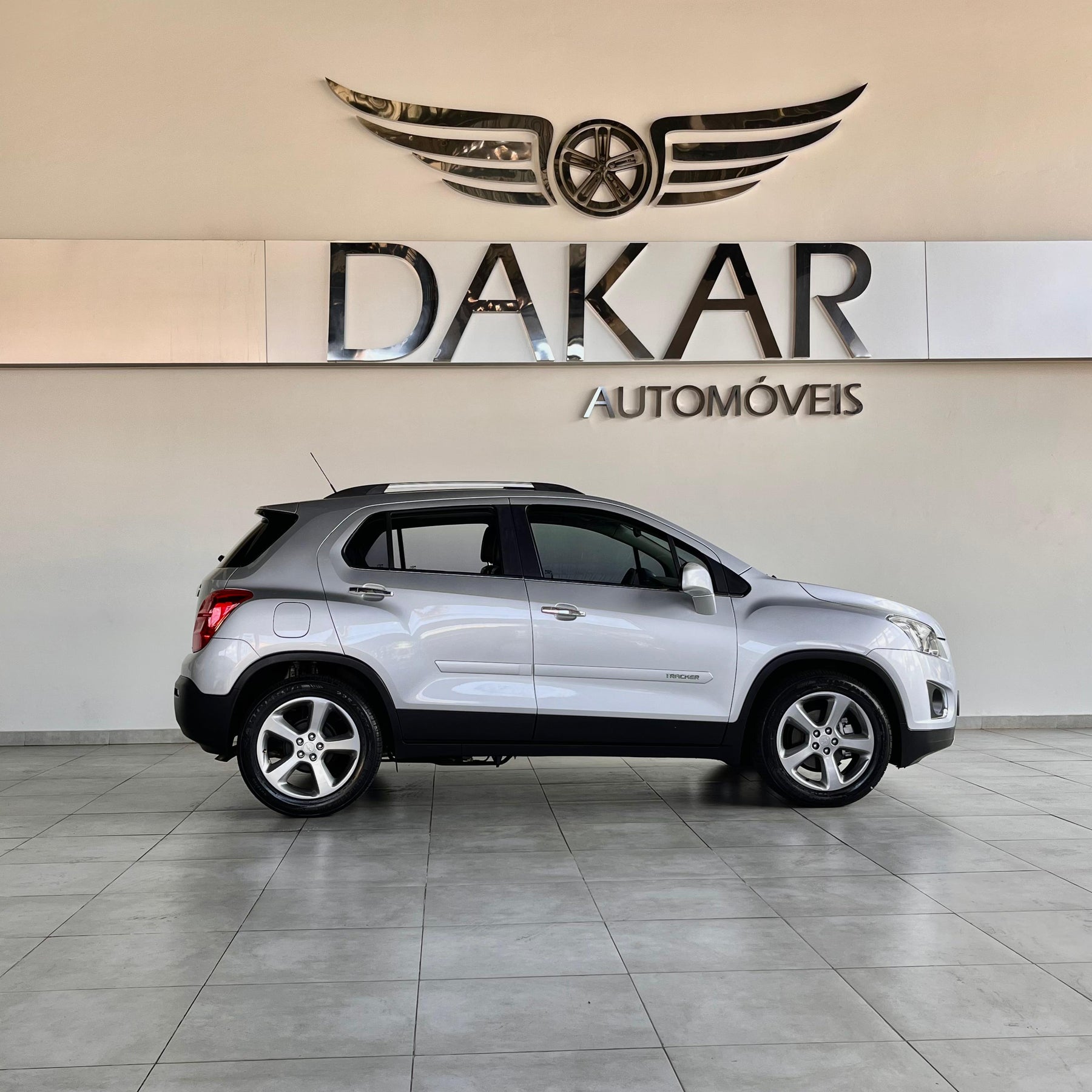 CHEVROLET TRACKER LTZ 1.8 2016 Com Teto Solar