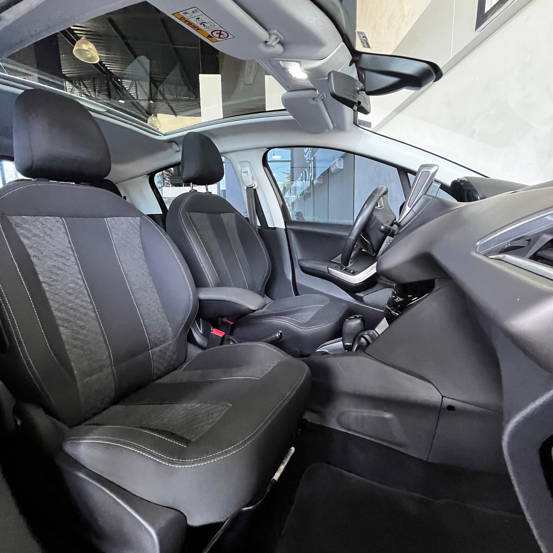 PEUGEOT 208 1.6 2019