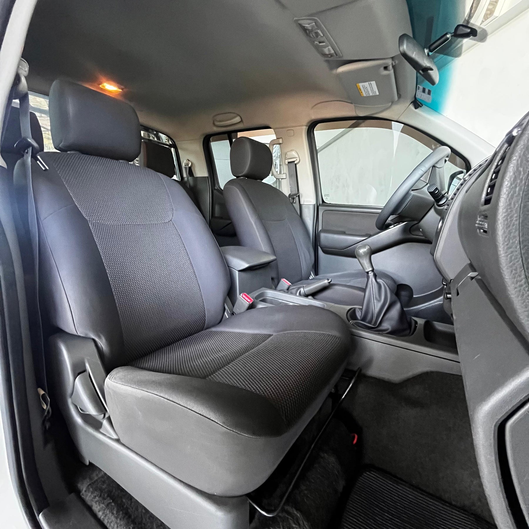 NISSAN FRONTIER S 2.5 2014