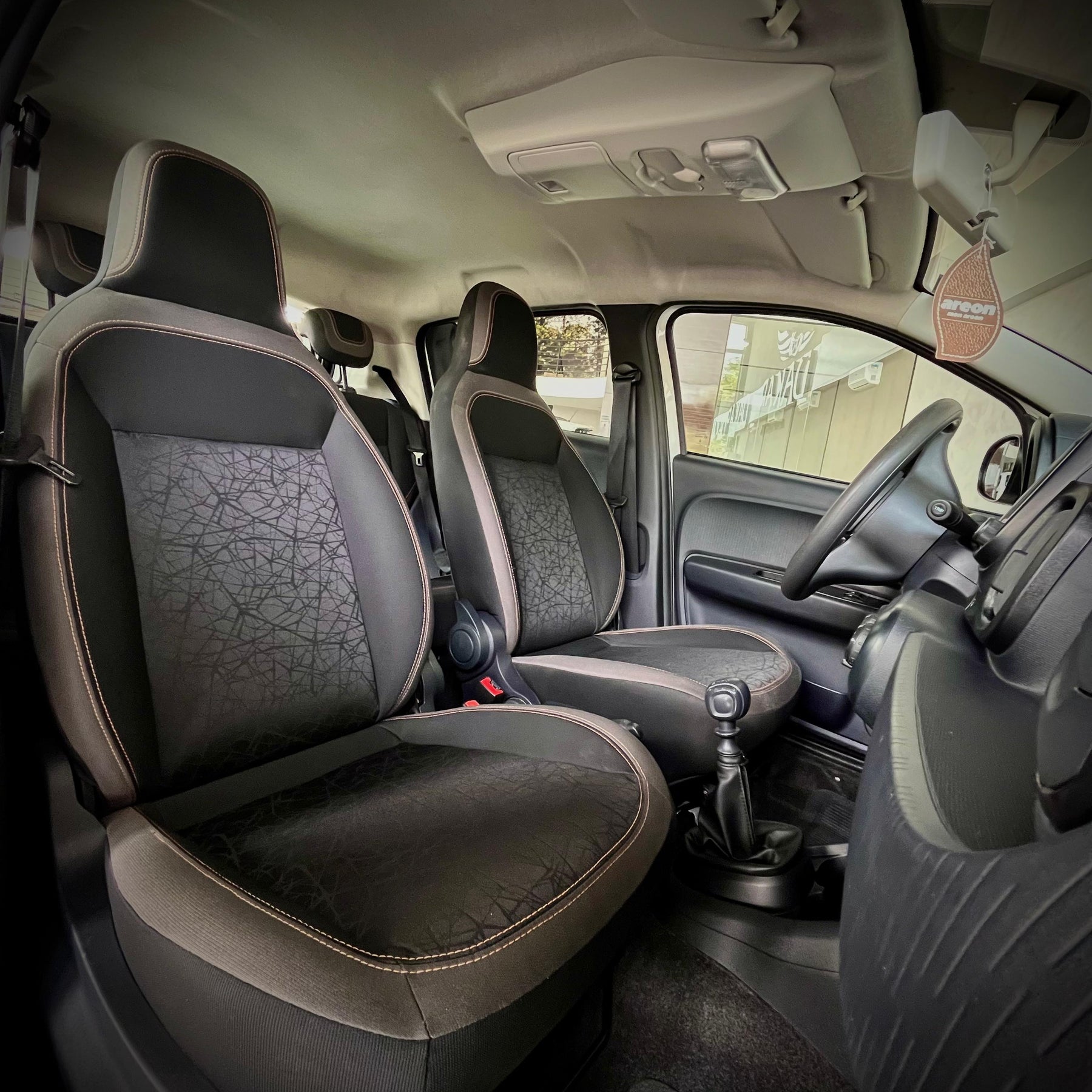 MOBI TREKKING 1.0 2024 COR BRANCA