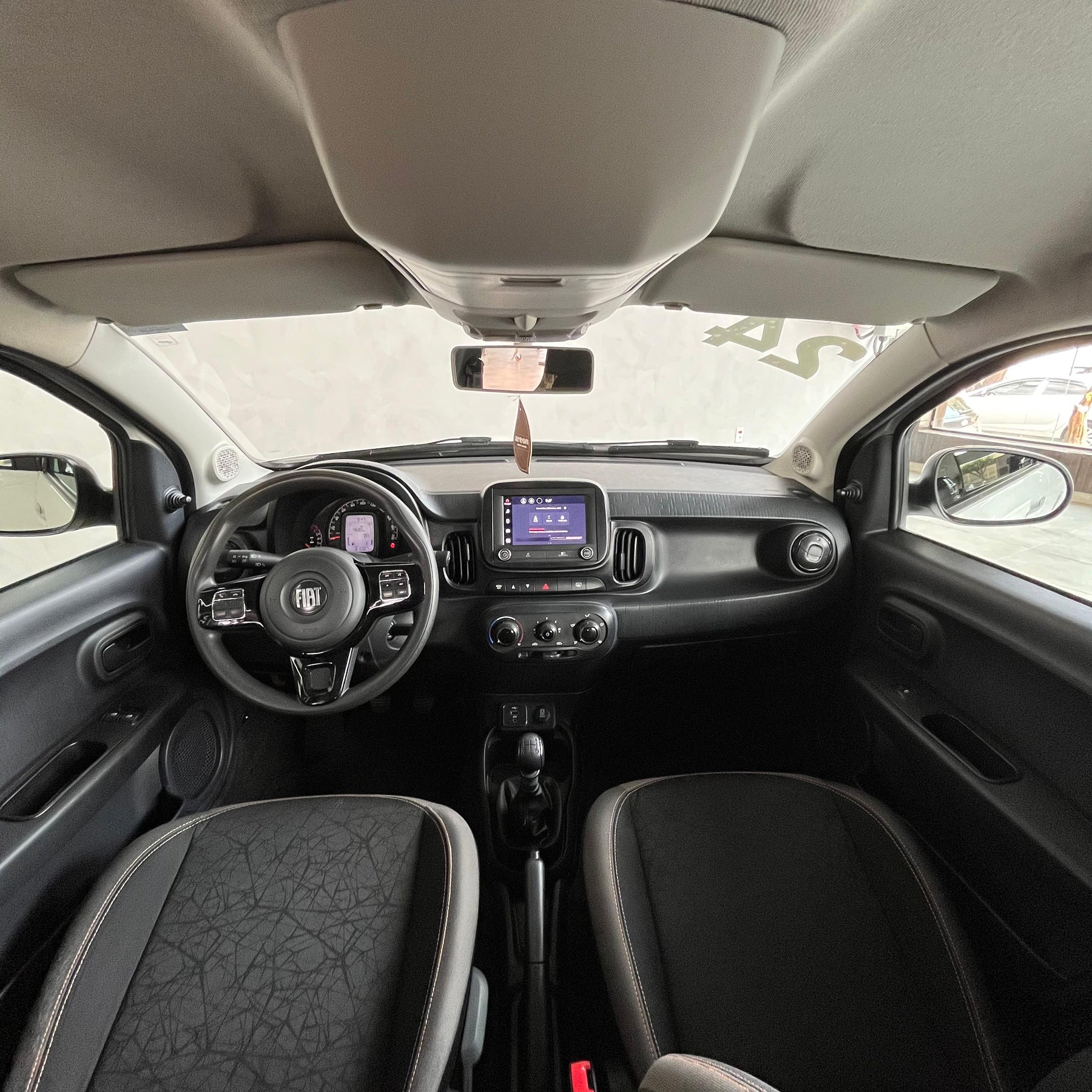 MOBI TREKKING 1.0 2024 COR BRANCA