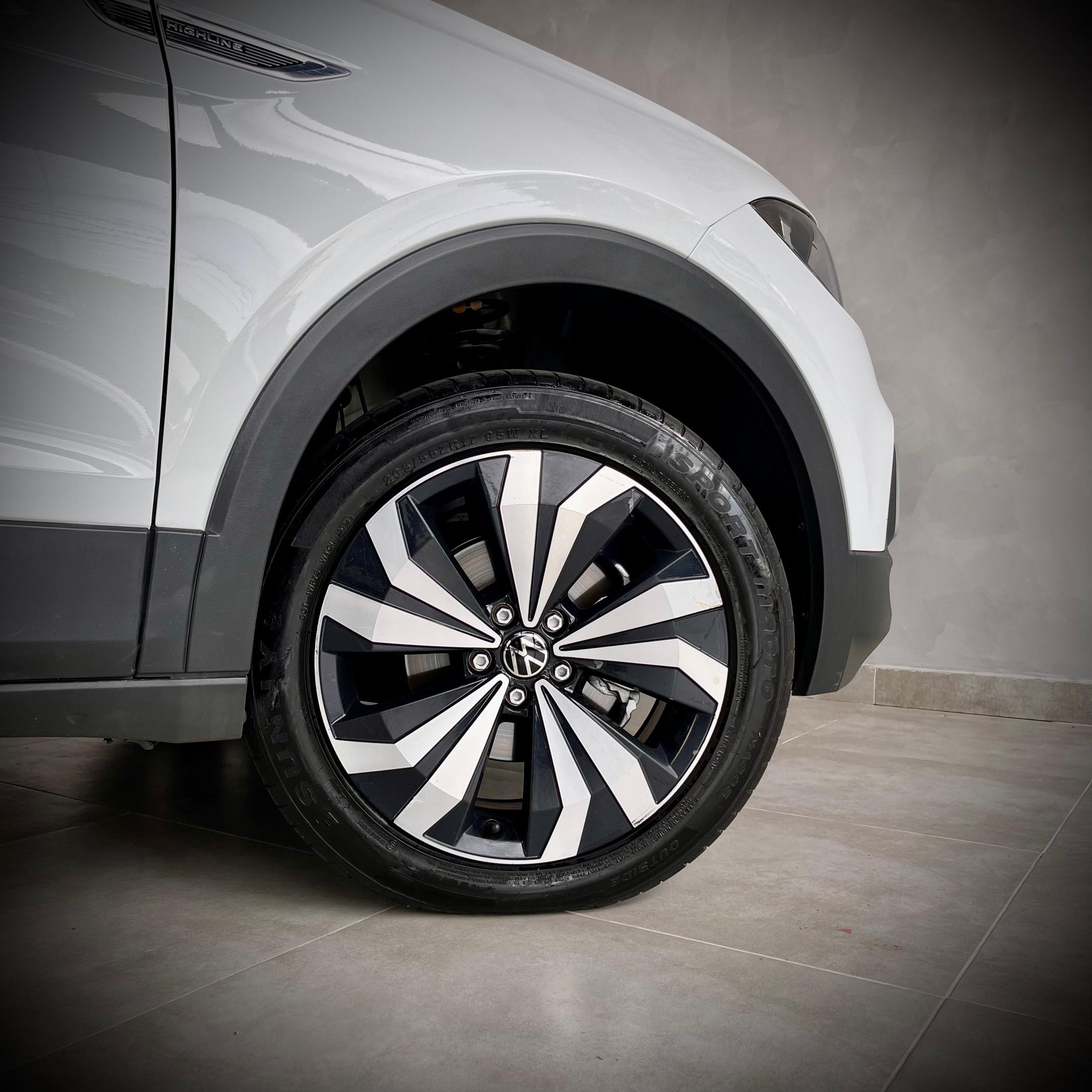 T-CROSS HIGHLINE 1.4 2024