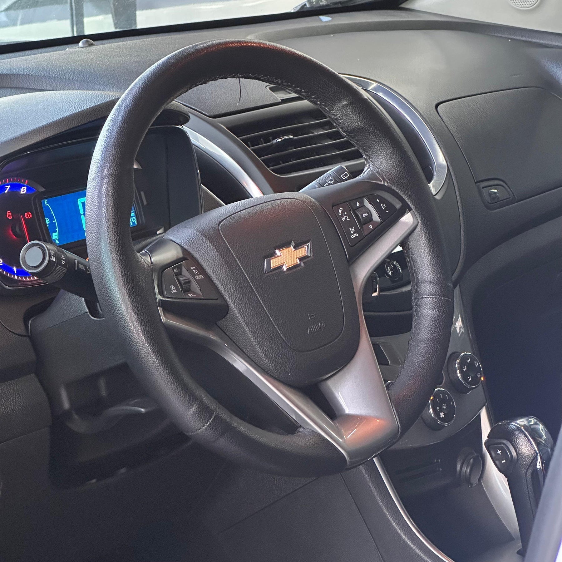 TRACKER LTZ 1.8 2014