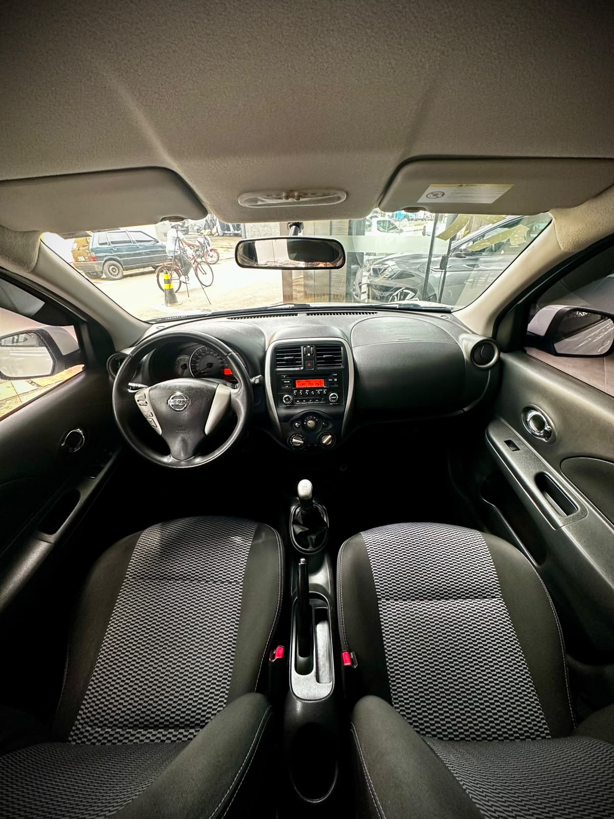 NISSAN MARCH SV 1.0 2017